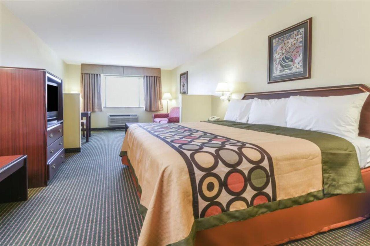Super 8 By Wyndham Burleson Fort Worth Area מראה חיצוני תמונה