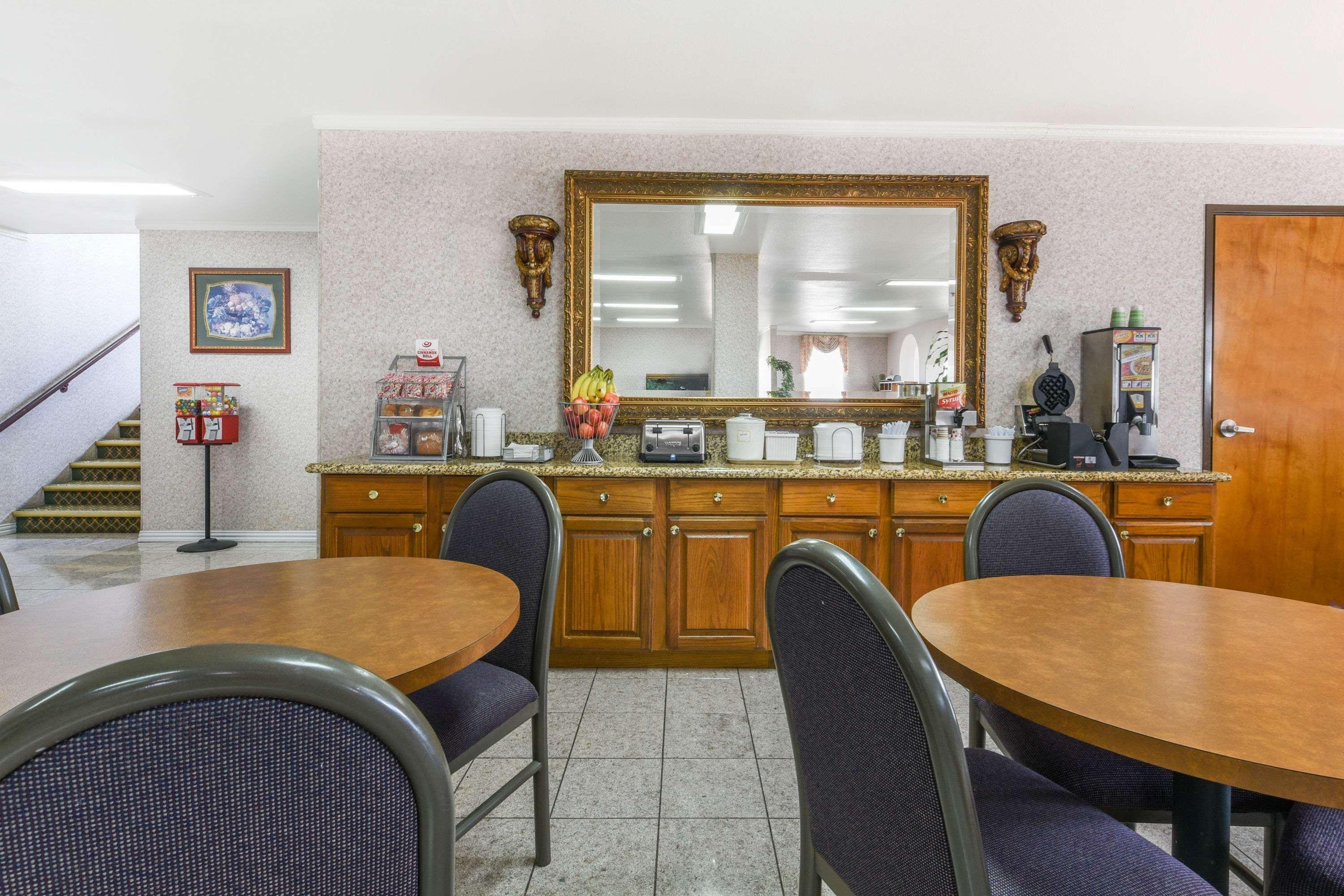 Super 8 By Wyndham Burleson Fort Worth Area מראה חיצוני תמונה