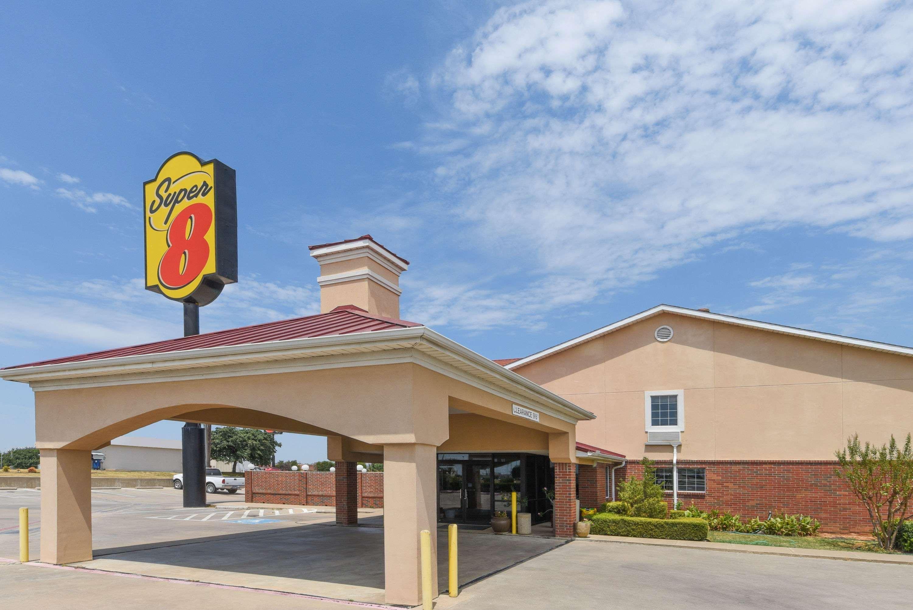 Super 8 By Wyndham Burleson Fort Worth Area מראה חיצוני תמונה